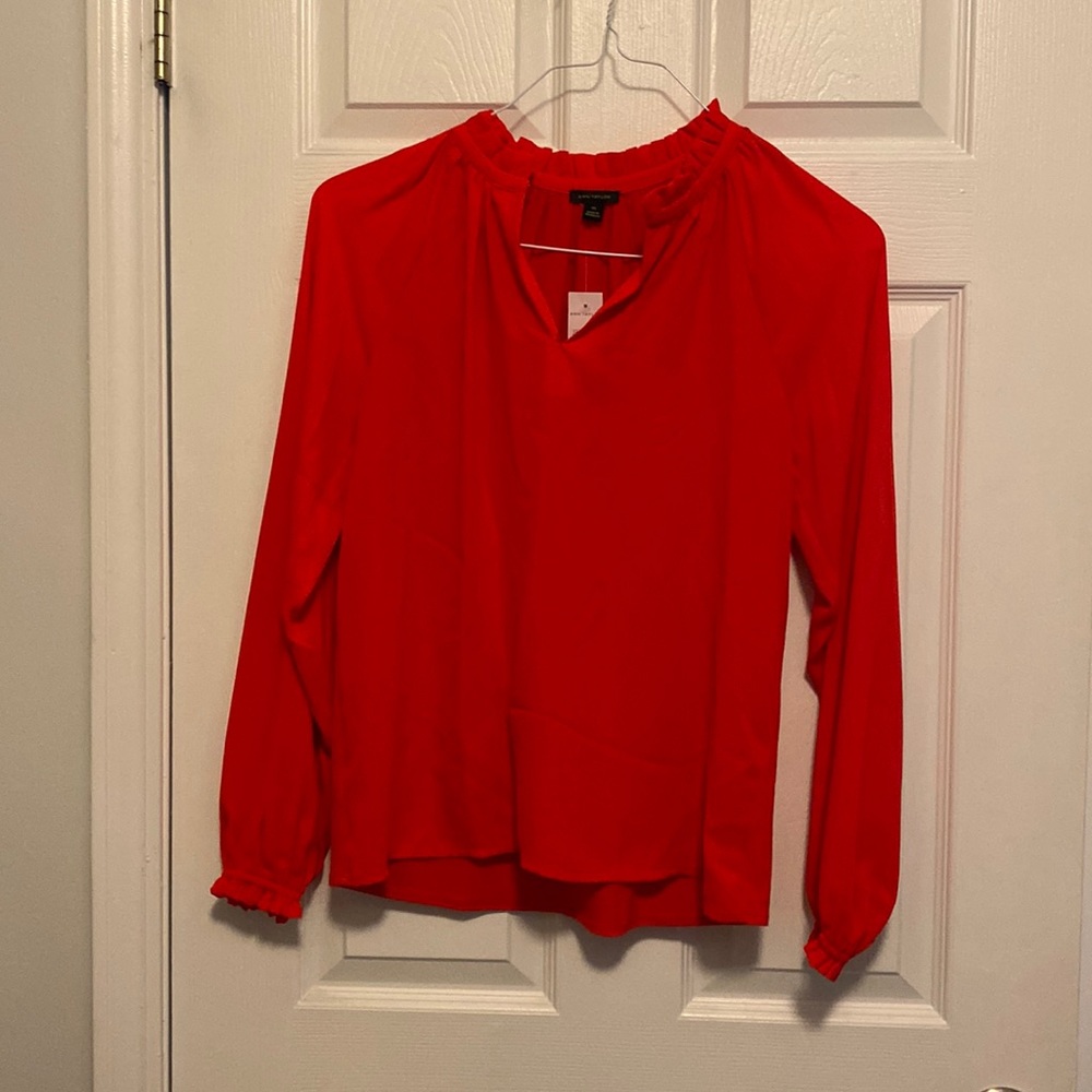 NWT Ann Taylor Women's Mixed Media Ruffle Split Neck Top - Picture 4 of 8